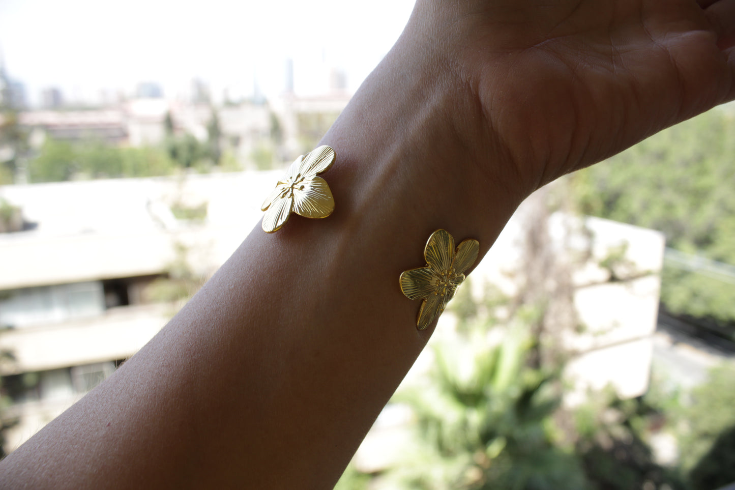 Brazalete Grueso Dorado