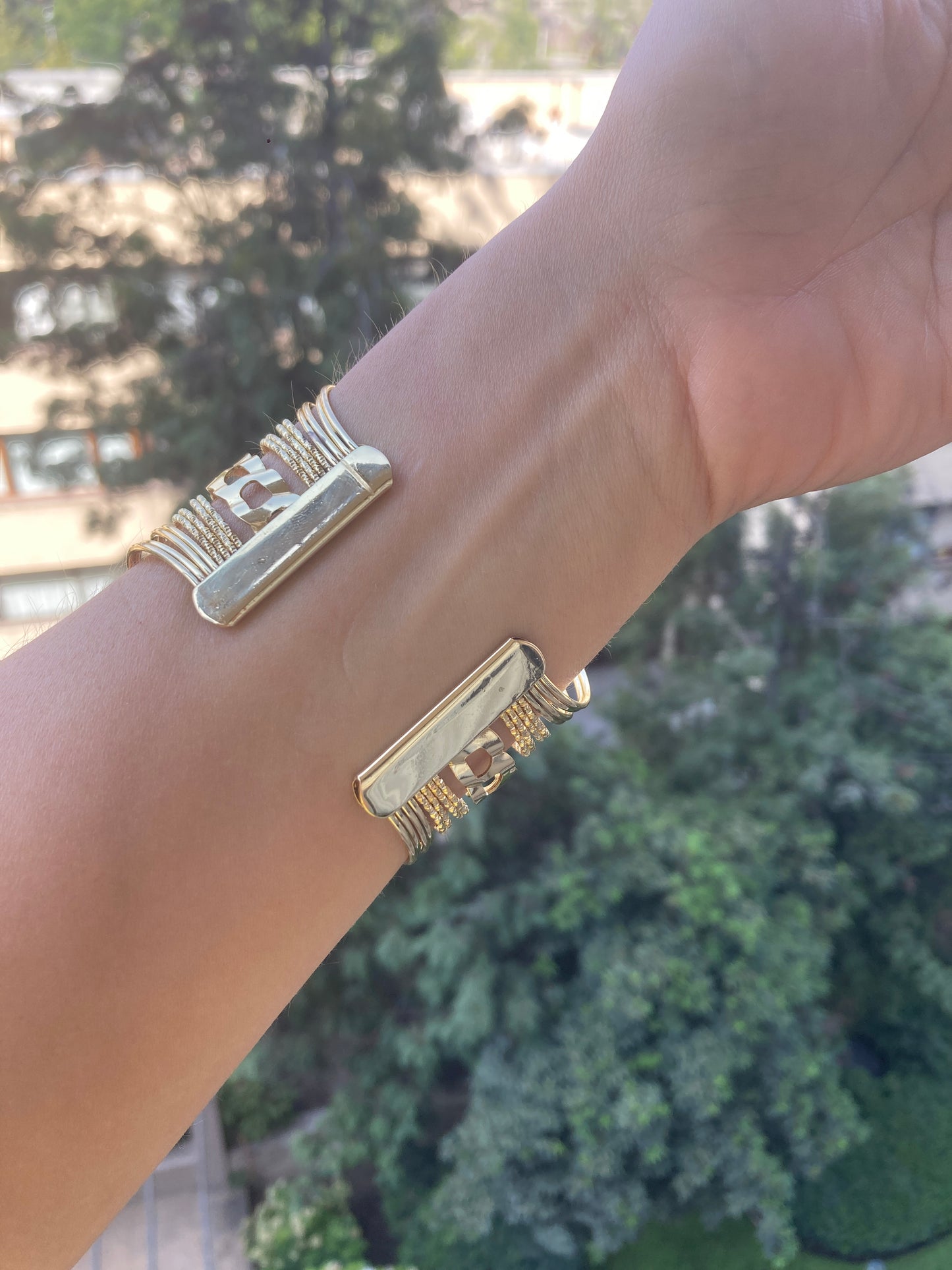 Brazalete Grueso Dorado